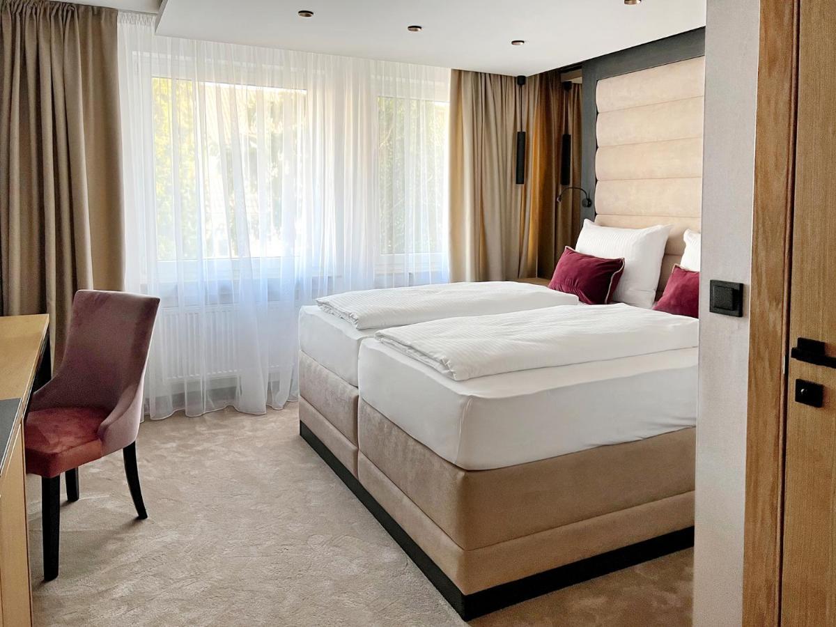 Dormero Hotel Ройтлинген Экстерьер фото